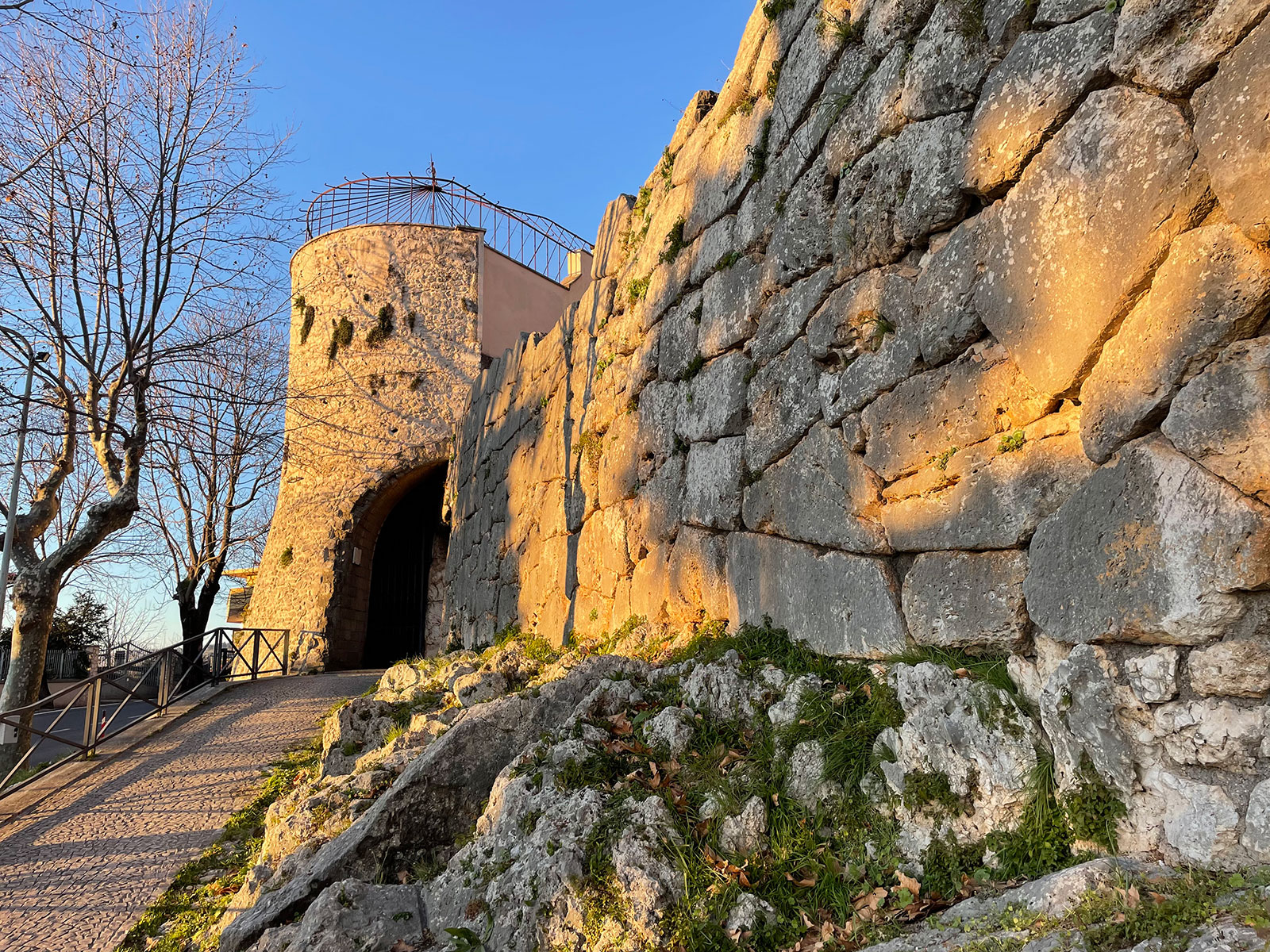 Alatri le Porte