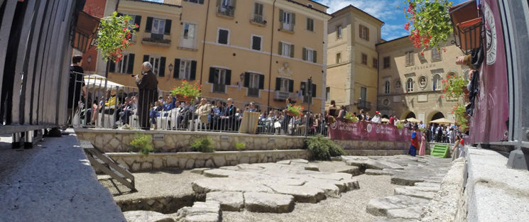 Tratto del Decumano Romano a Roma