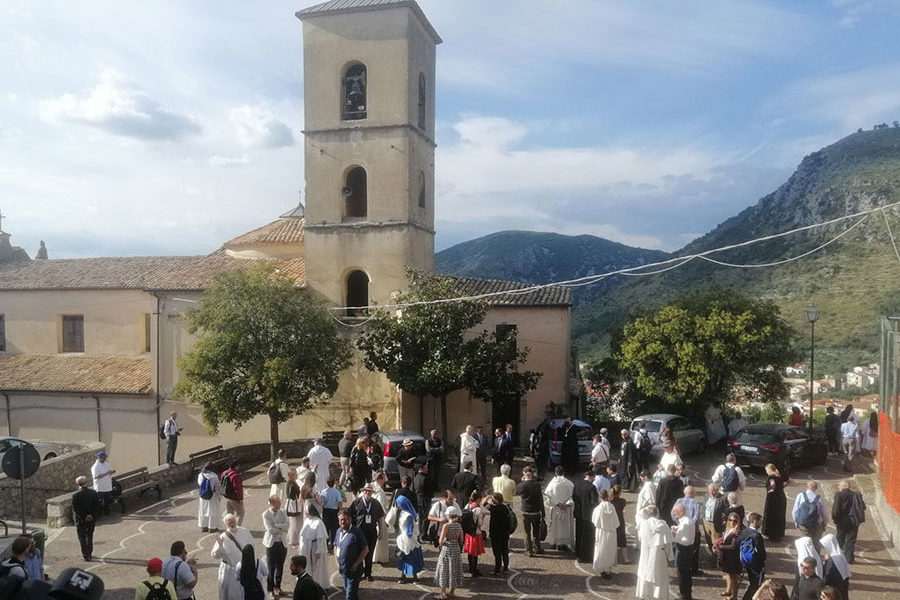 Duecento Domenicani in visita nella patria natale di San Tommaso d’Aquino